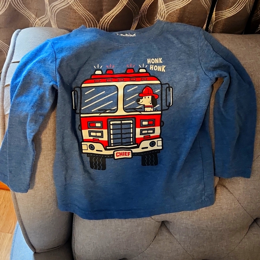 Long sleeve t-shirt fire truck
